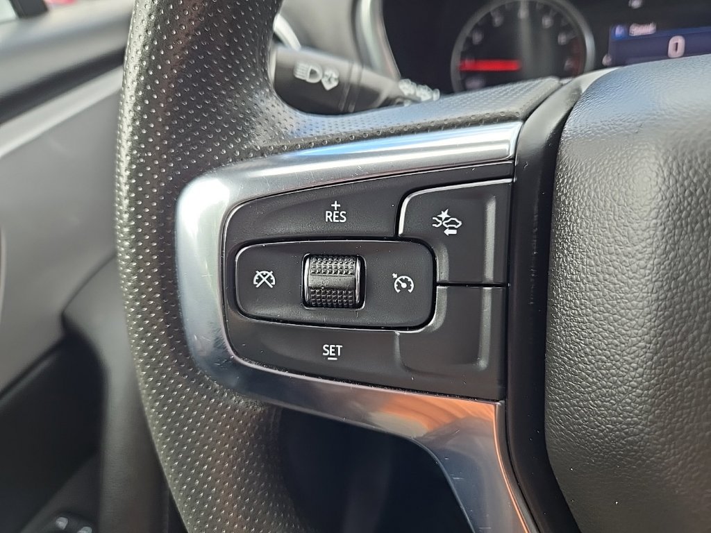 Used 2022 Chevrolet Blazer LT FWD image 17