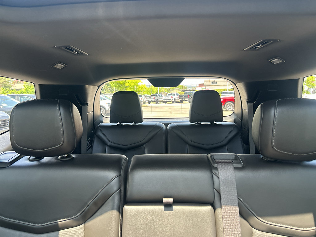 Used 2022 Cadillac XT6 Premium Luxury FWD image 16