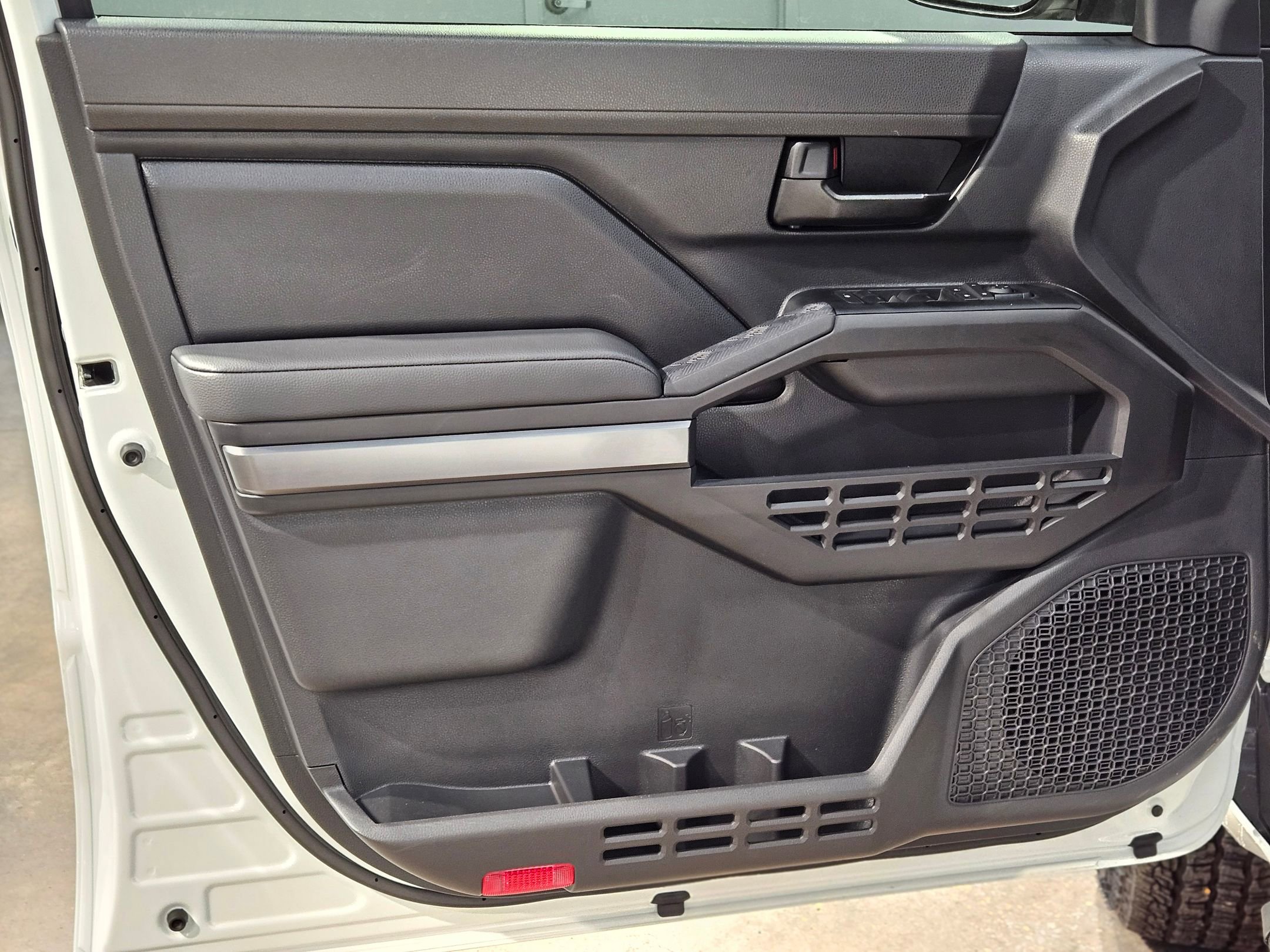 New 2026 Toyota Tacoma SR5 image 11