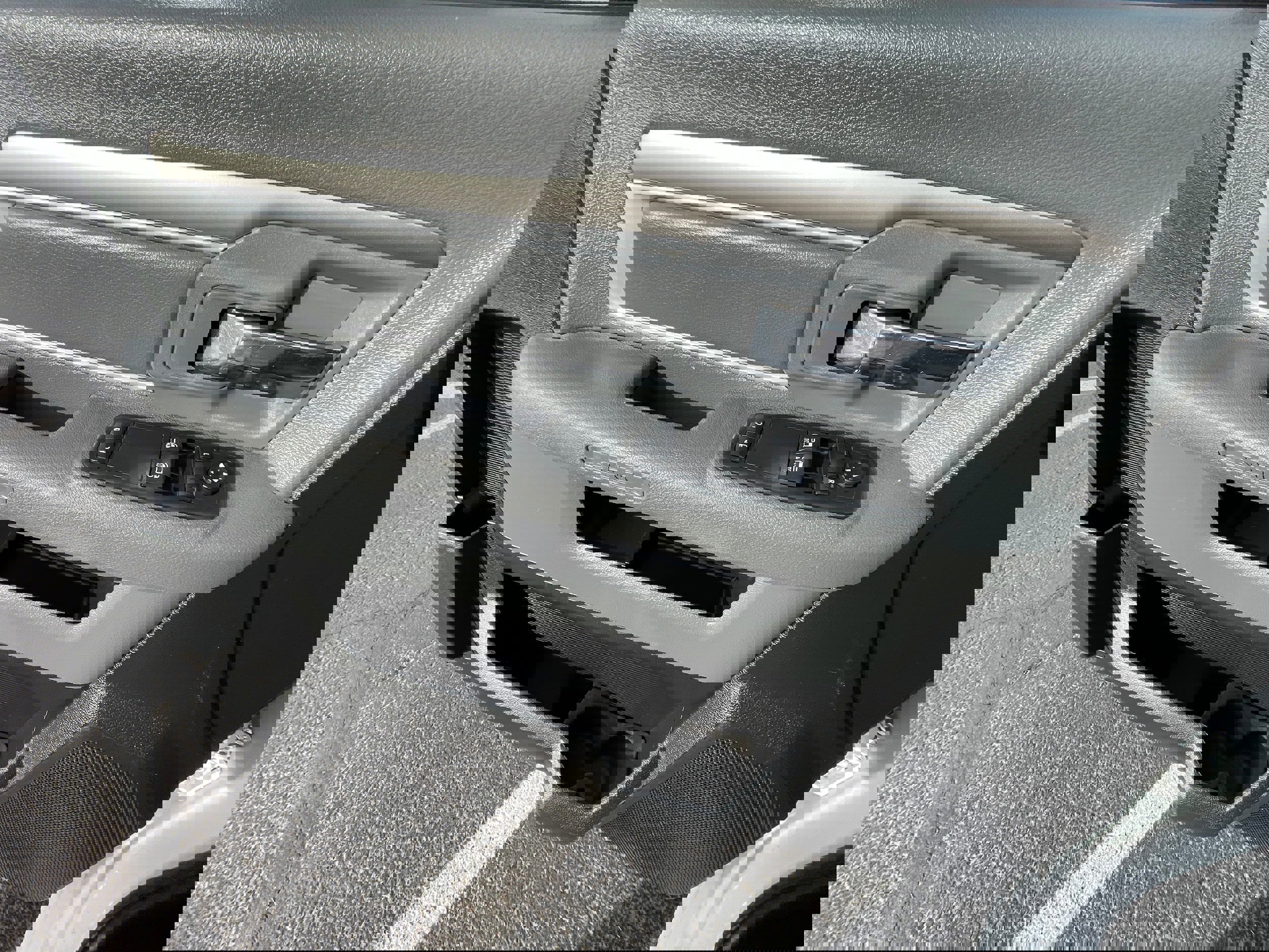 Used 2016 RAM 1500 Tradesman w/ Power & Remote Entry Group image 13