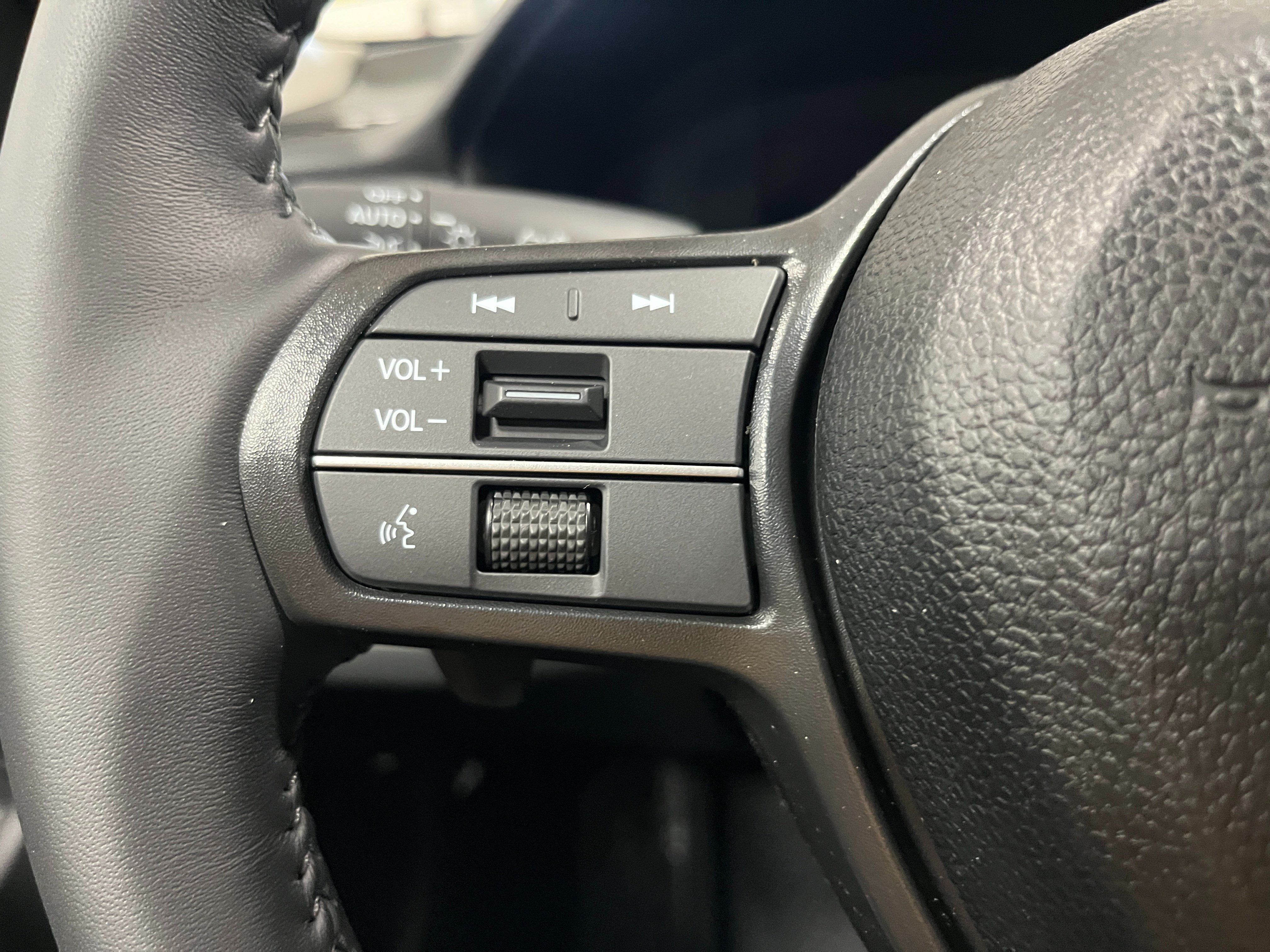 New 2026 Honda Accord EX-L image 10