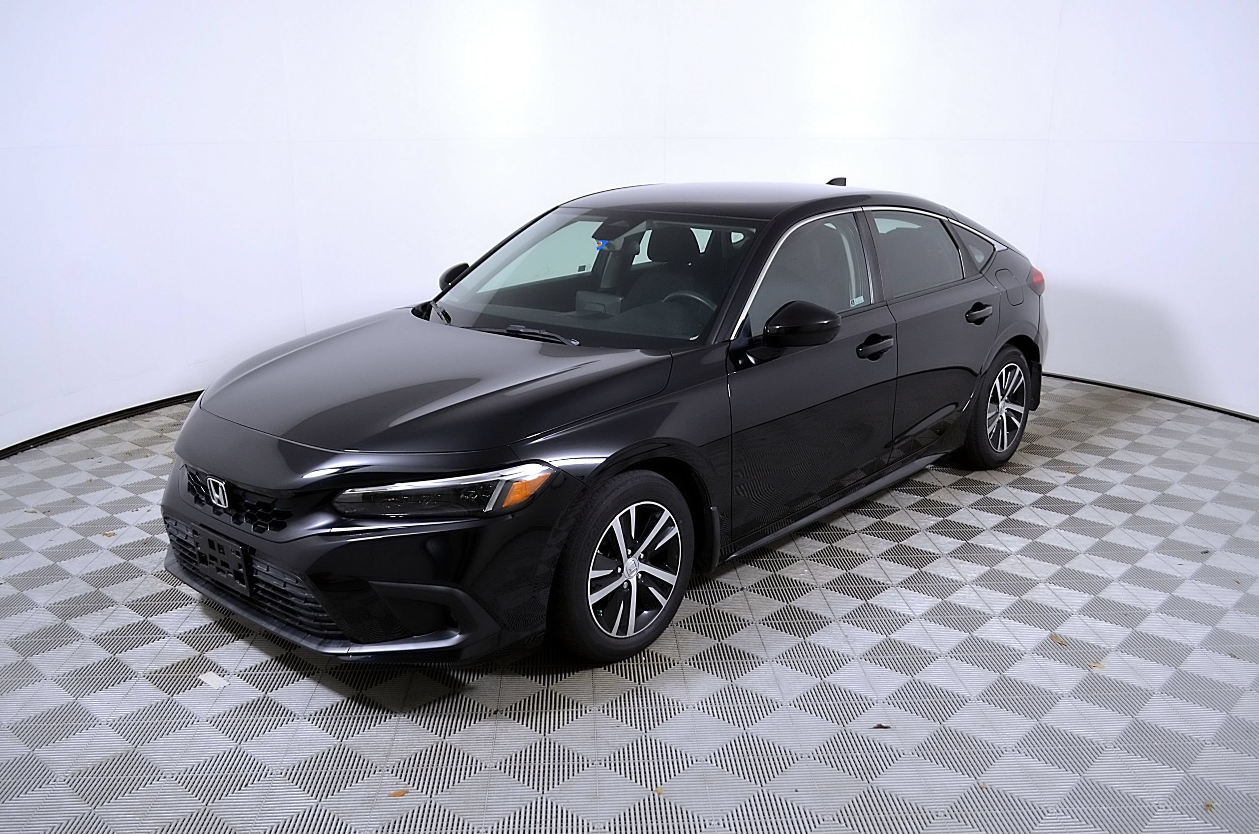 Used 2023 Honda Civic LX image 4