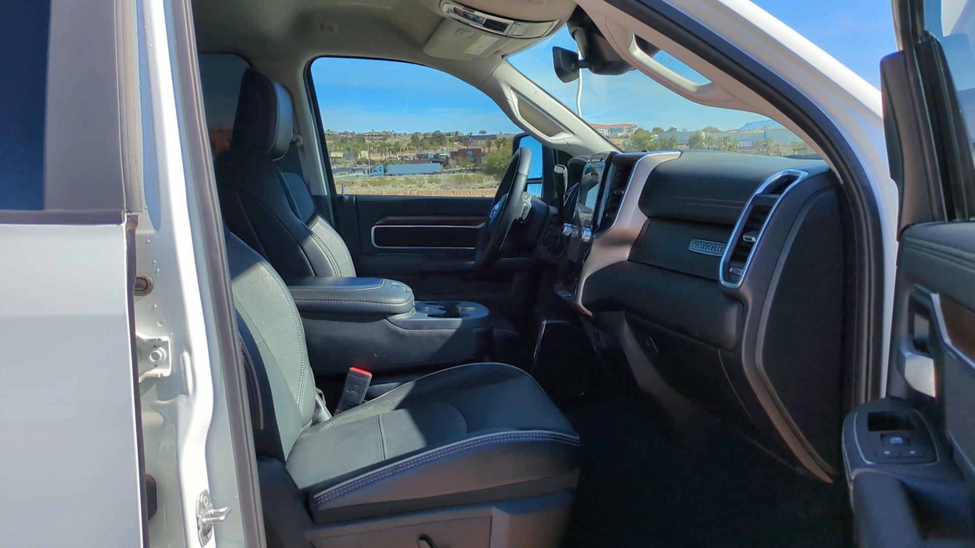 Used 2024 RAM 2500 Laramie w/ Safety Group image 30