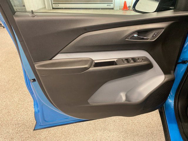 New 2027 Chevrolet Bolt LT w/ Comfort Package FWD image 21