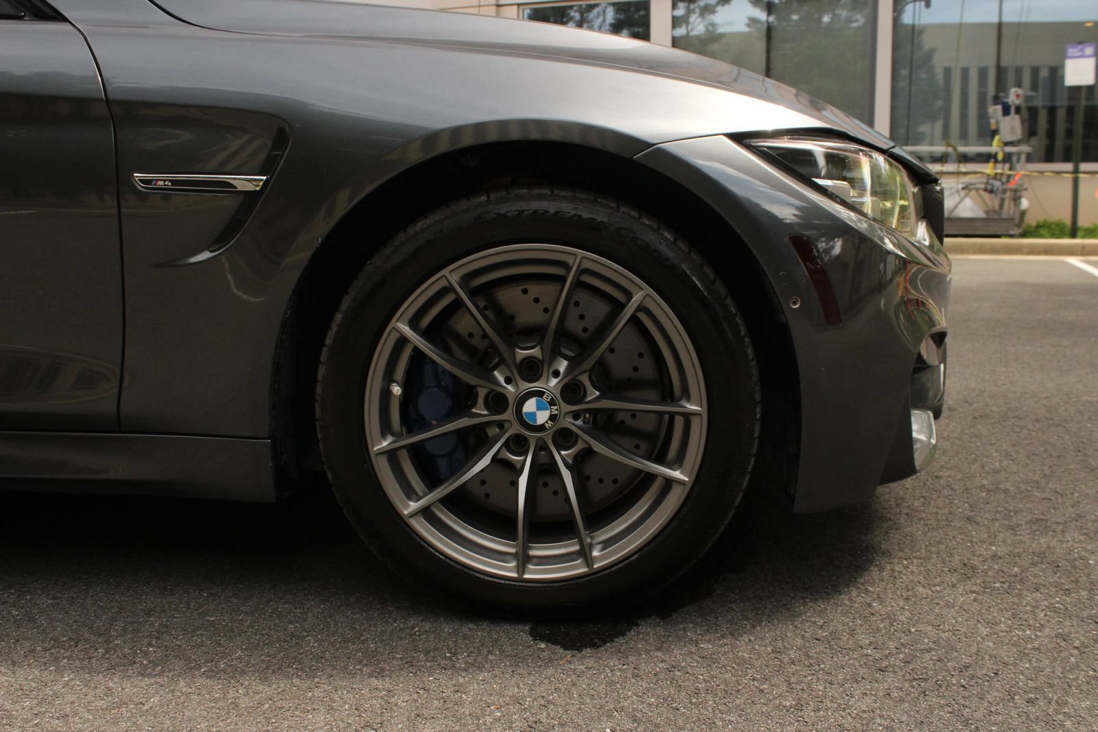 Used 2018 BMW M4 Convertible RWD image 4