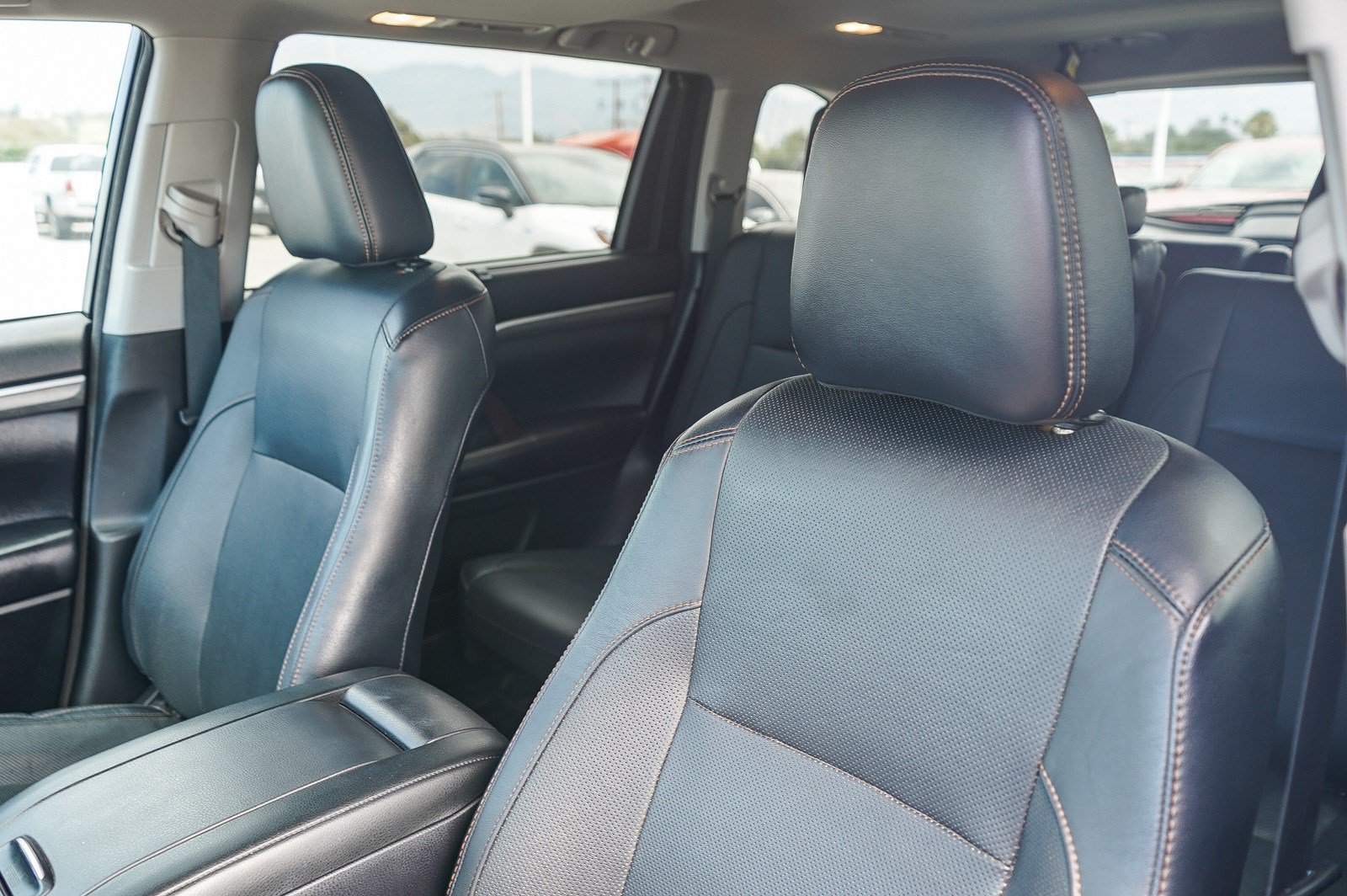 Certified 2017 Toyota Highlander Limited w/ Carpet Mat Package AWD/4WD image 26