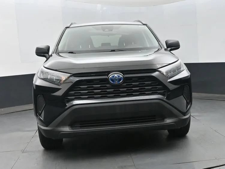 Used 2022 Toyota RAV4 LE AWD/4WD image 3