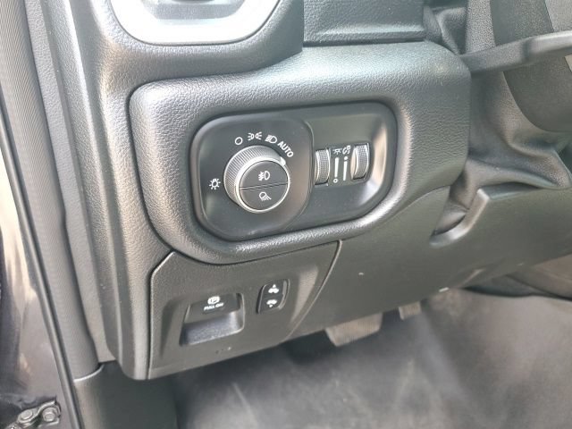 Certified 2019 RAM 1500 Big Horn AWD/4WD image 10