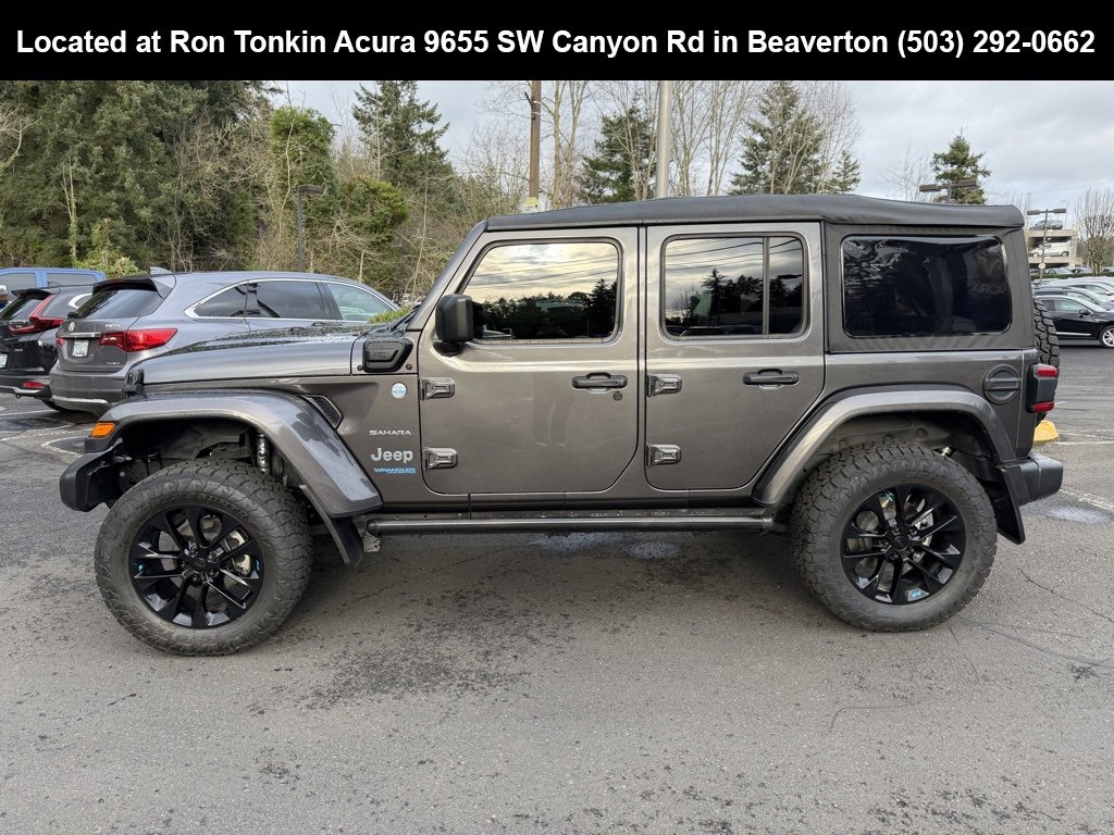 Used 2022 Jeep Wrangler Unlimited Sahara 4xe image 5