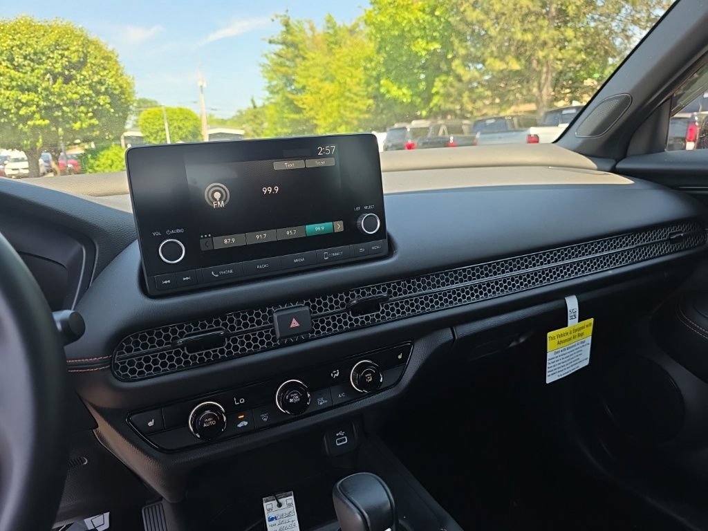 Certified 2025 Honda HR-V Sport image 19