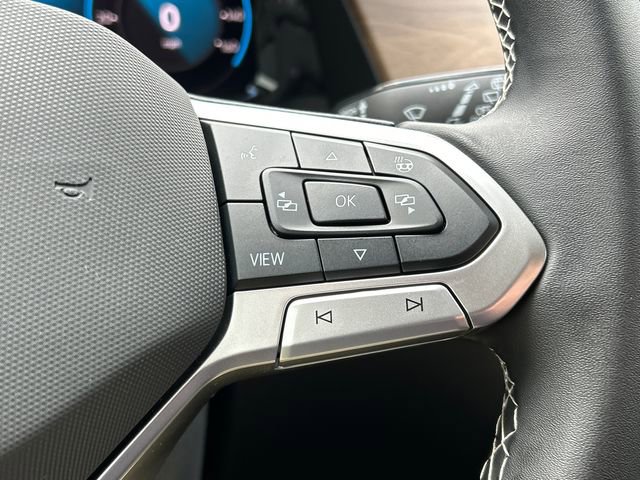 Certified 2025 Volkswagen Atlas SE w/ Black Wheel Package image 14