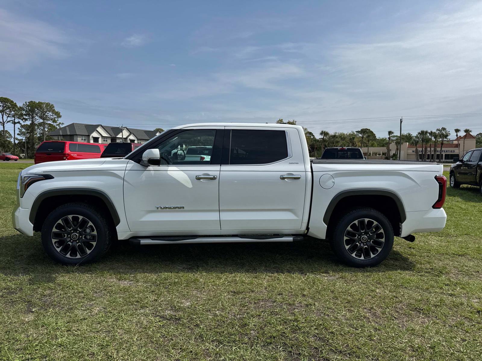 Used 2022 Toyota Tundra Limited AWD/4WD image 6
