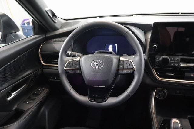 Used 2025 Toyota Grand Highlander AWD Hybrid image 15