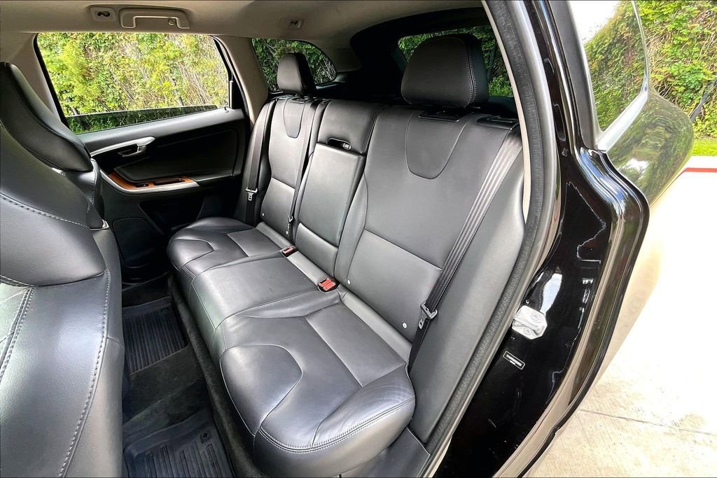 Used 2017 Volvo XC60 T5 Inscription w/ Preferred Option Package AWD/4WD image 34