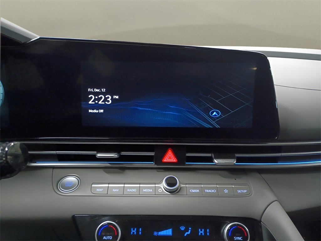 Certified 2024 Hyundai Elantra SEL image 16