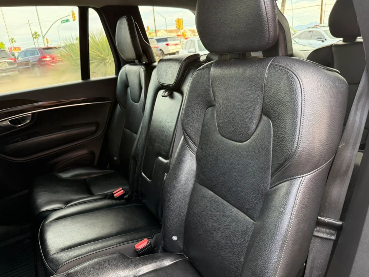 Used 2016 Volvo XC90 T6 Momentum w/ Momentum Plus Package AWD/4WD image 46