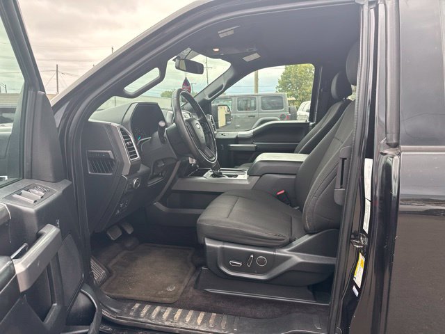 Used 2015 Ford F150 XLT w/ Equipment Group 302A Luxury AWD/4WD image 9