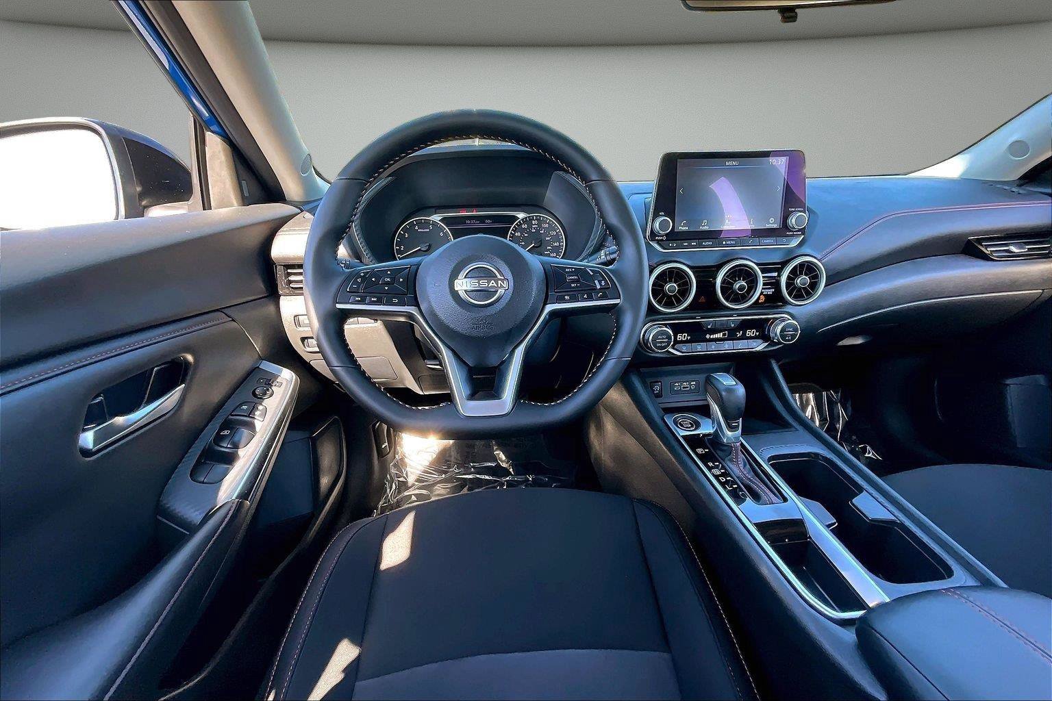 Used 2025 Nissan Sentra SR w/ Midnight Edition FWD image 9