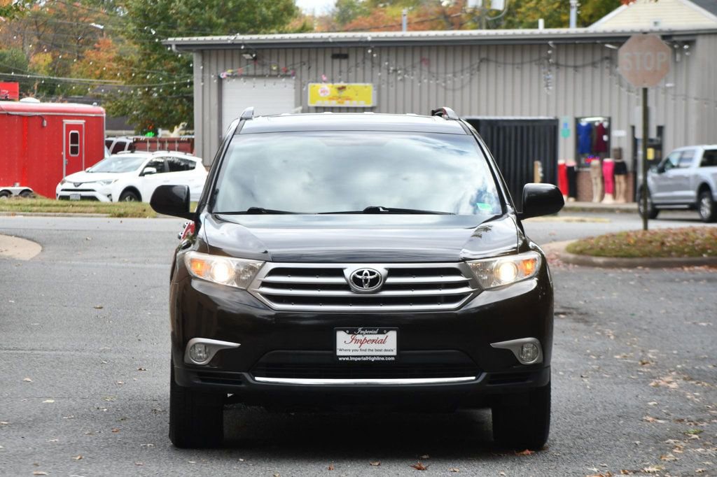 Used 2013 Toyota Highlander SE image 2