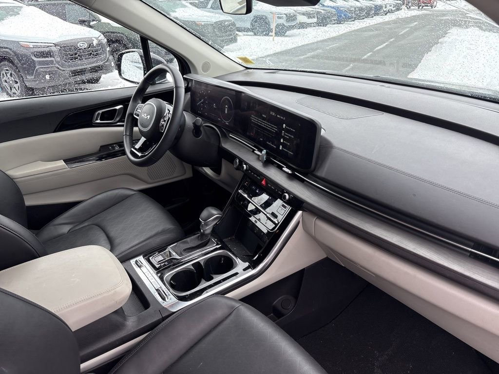 Certified 2024 Kia Carnival SX image 8