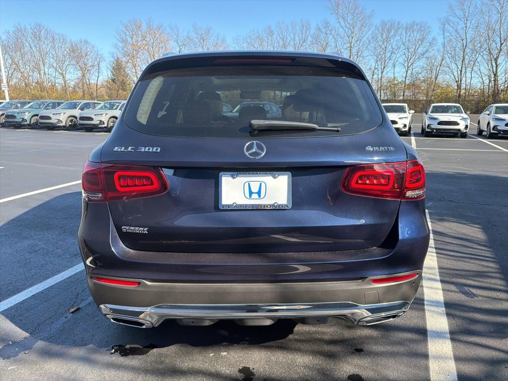 Used 2022 Mercedes-Benz GLC 300 4MATIC image 4
