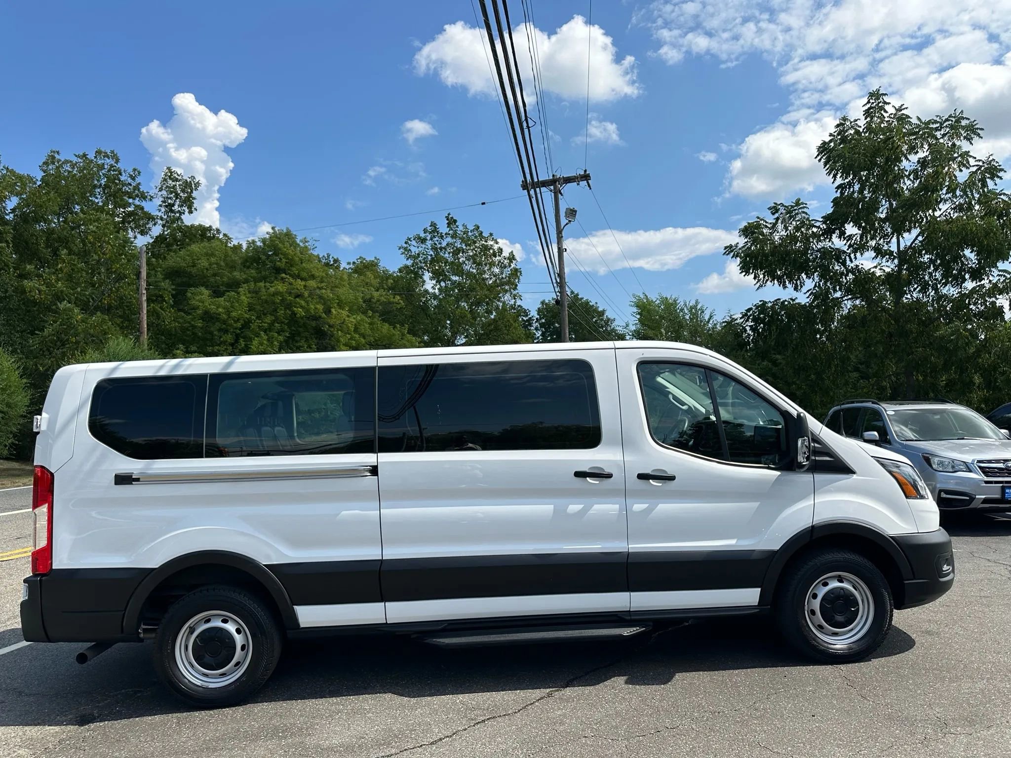 Used 2023 Ford Transit 350 XL image 7