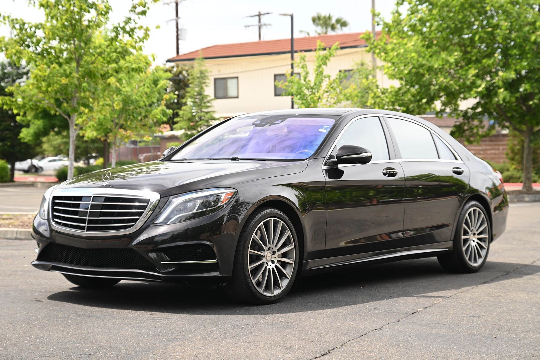 Used 2015 Mercedes-Benz S 550 4MATIC Sedan image 3