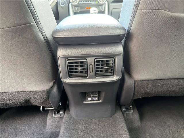 Used 2025 Toyota RAV4 XLE AWD/4WD image 23