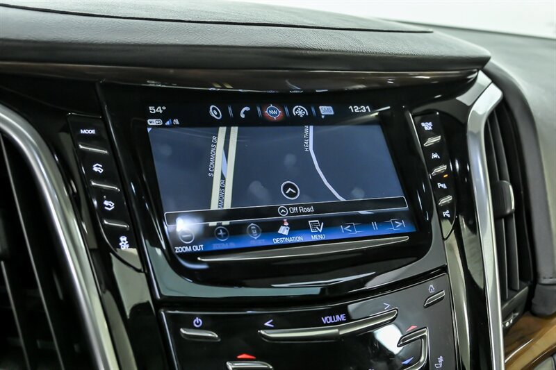 Used 2019 Cadillac Escalade Luxury AWD/4WD image 28