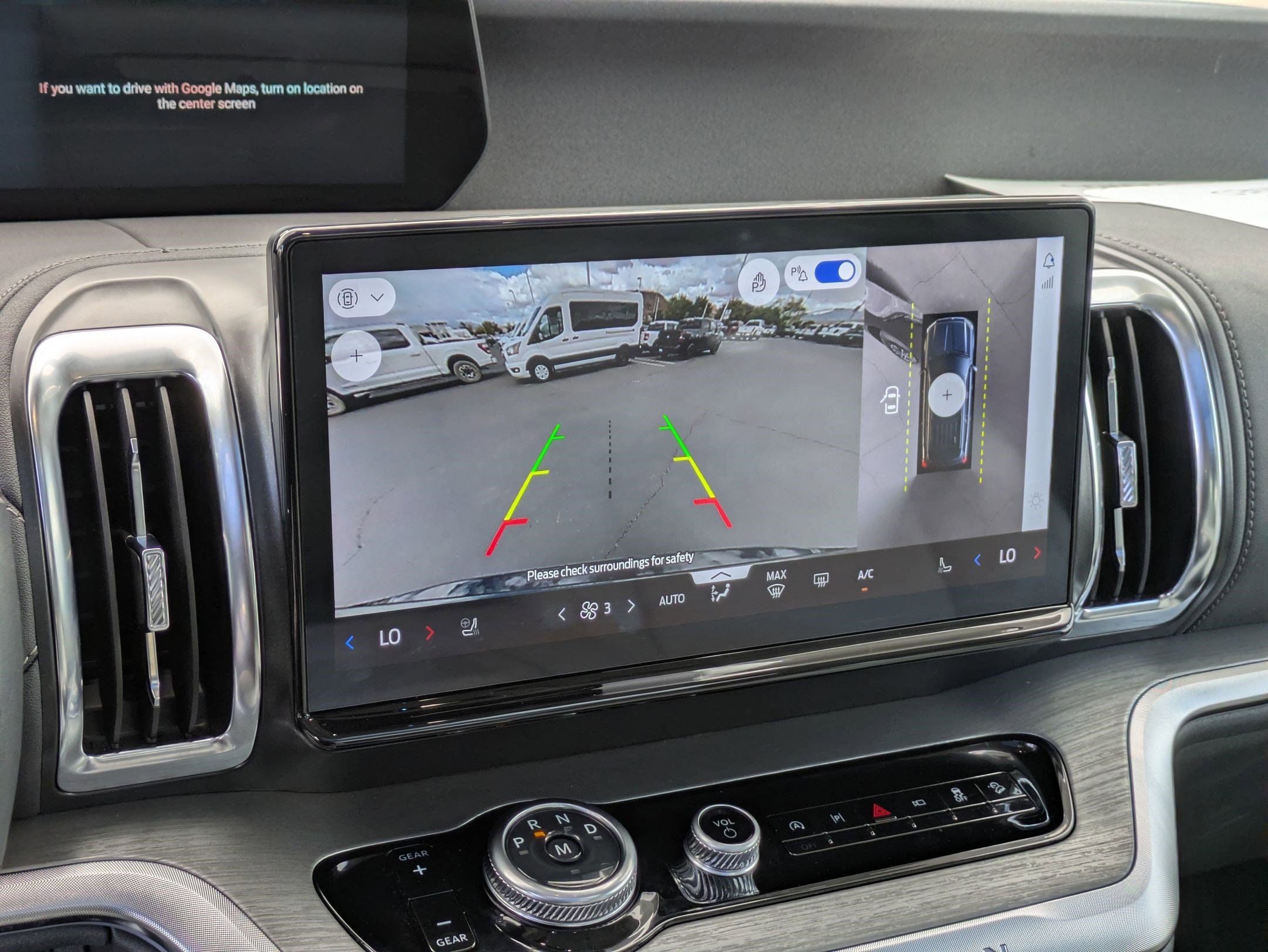 Used 2025 Ford Expedition Platinum image 26