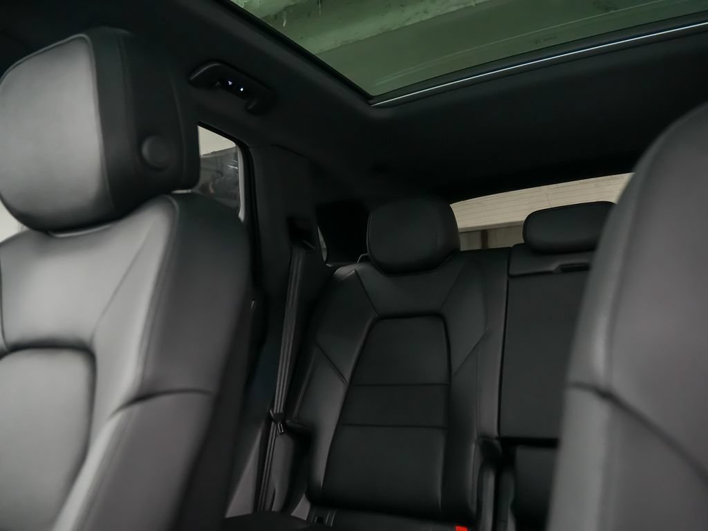 New 2026 Porsche Cayenne AWD/4WD image 33