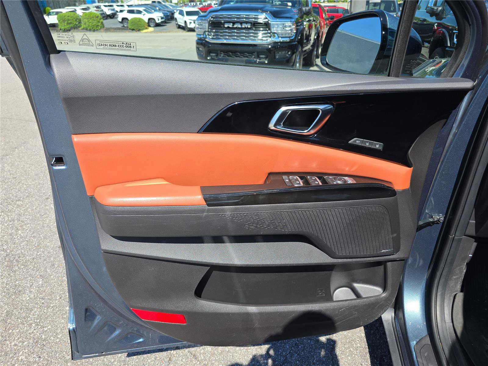 Used 2024 Kia Carnival SX Prestige FWD image 15