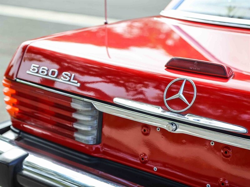 Used 1988 Mercedes-Benz 560 SL image 15