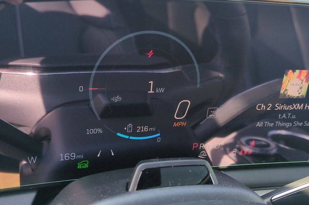 New 2025 Cadillac Optiq Sport 2 w/ LPO, Floor Liner Package image 19