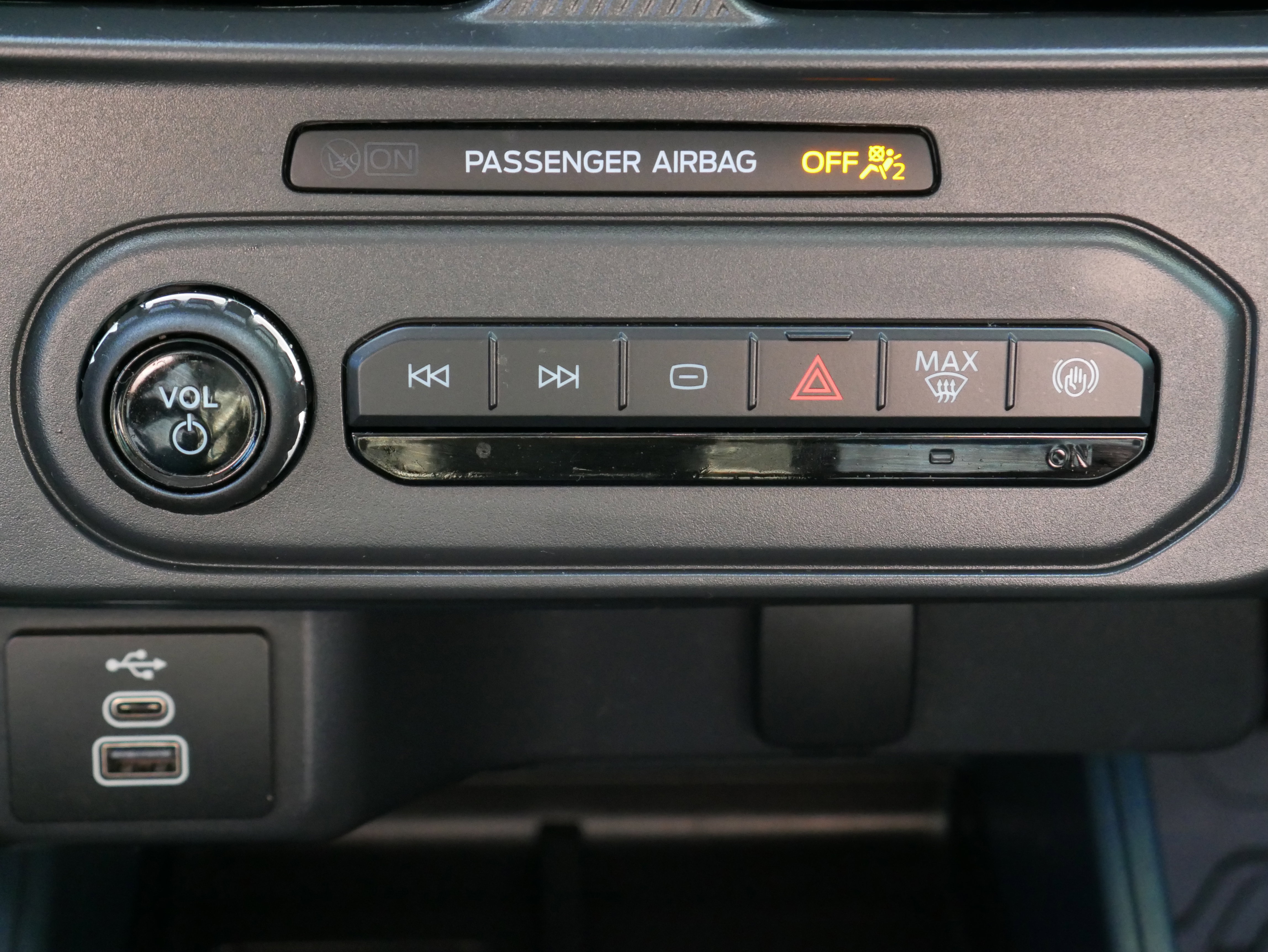 Used 2025 Ford Maverick XL image 18