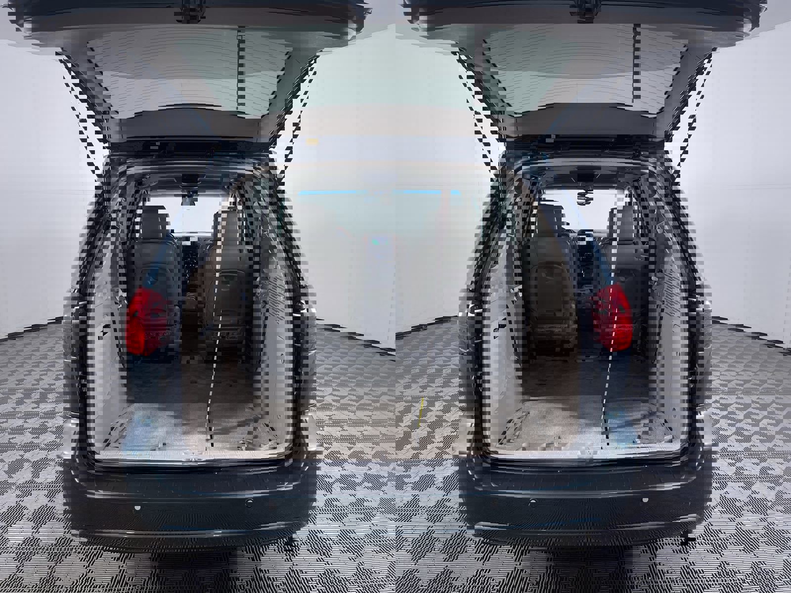 Used 2005 Toyota Sienna XLE Limited image 26