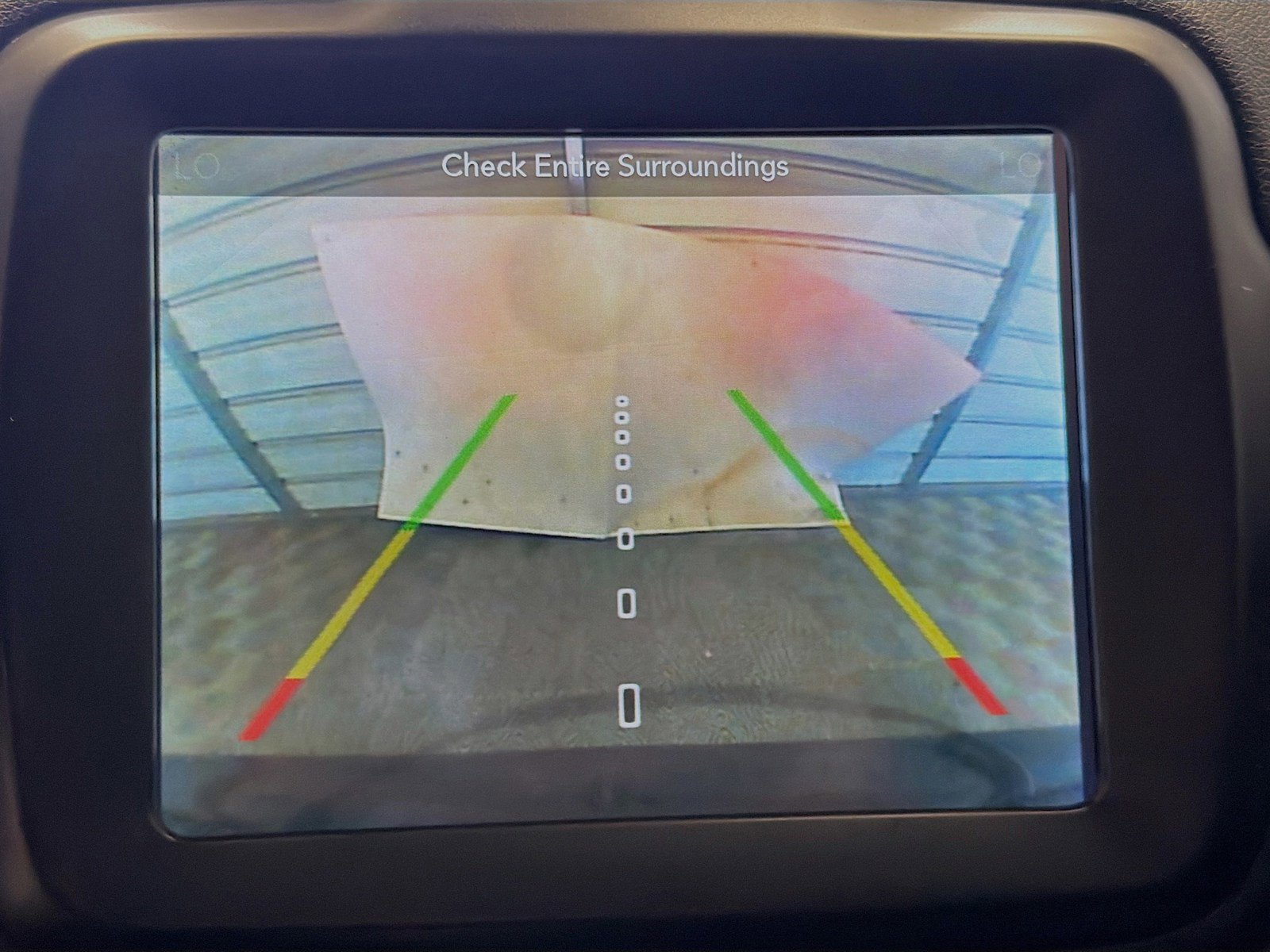 Used 2018 Jeep Renegade Altitude w/ UConnect 8.4 Nav Group FWD image 16