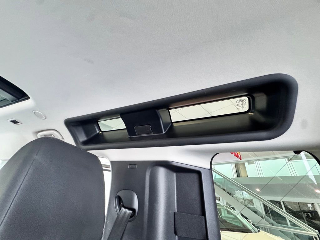 Used 2023 Land Rover Defender 110 S image 20