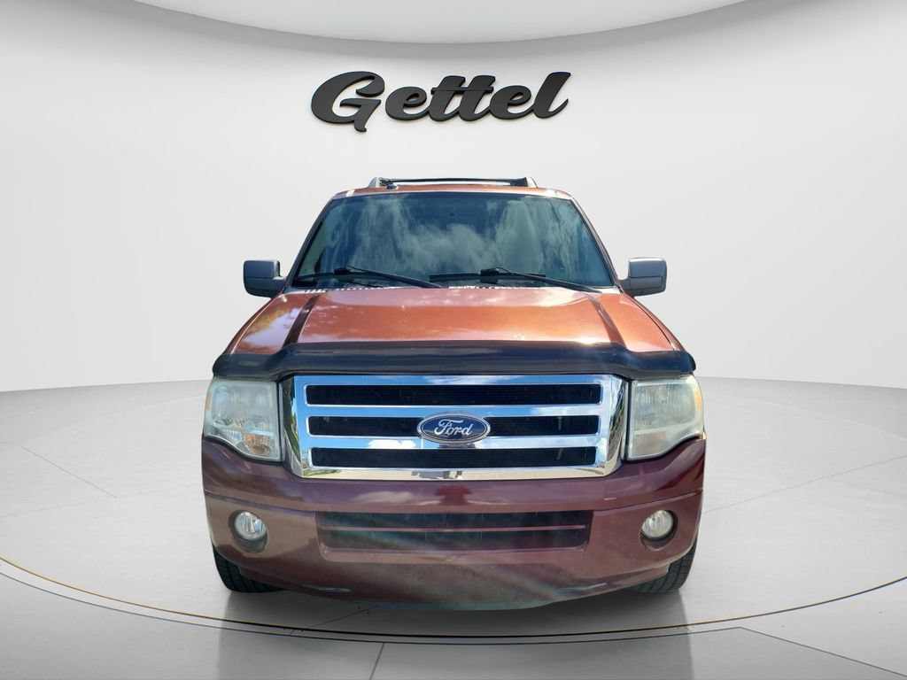 Used 2013 Ford Expedition XLT RWD image 2