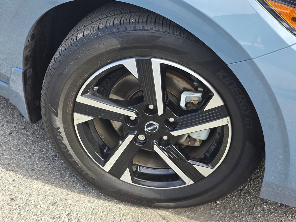 Used 2024 Nissan Sentra SV image 4