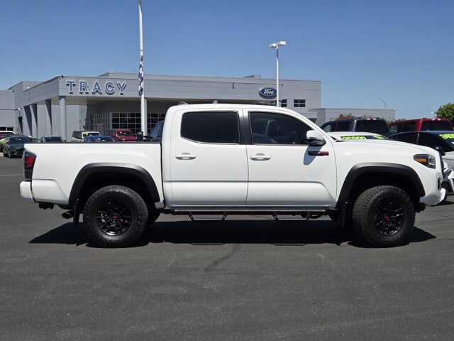 Used 2020 Toyota Tacoma TRD Pro AWD/4WD image 3