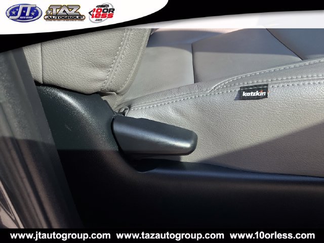 Used 2018 Toyota Tacoma SR5 AWD/4WD image 15