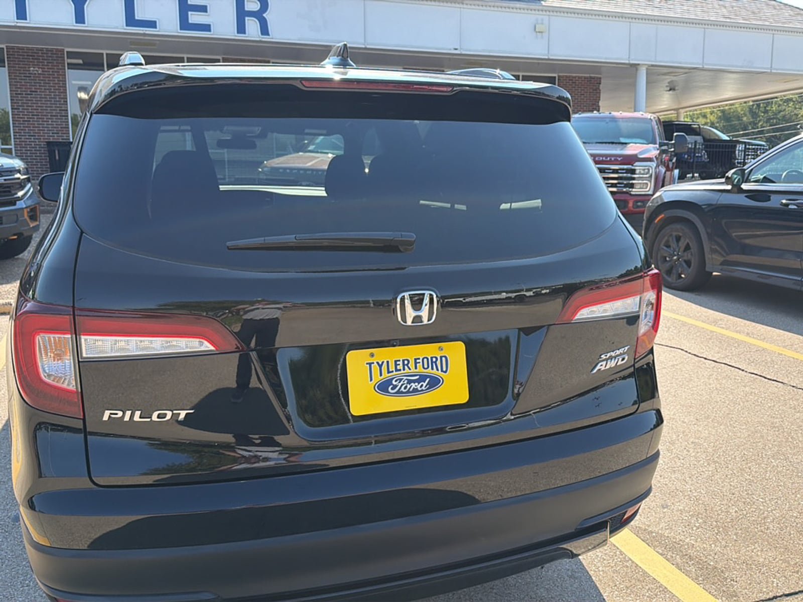 Used 2022 Honda Pilot Sport image 9