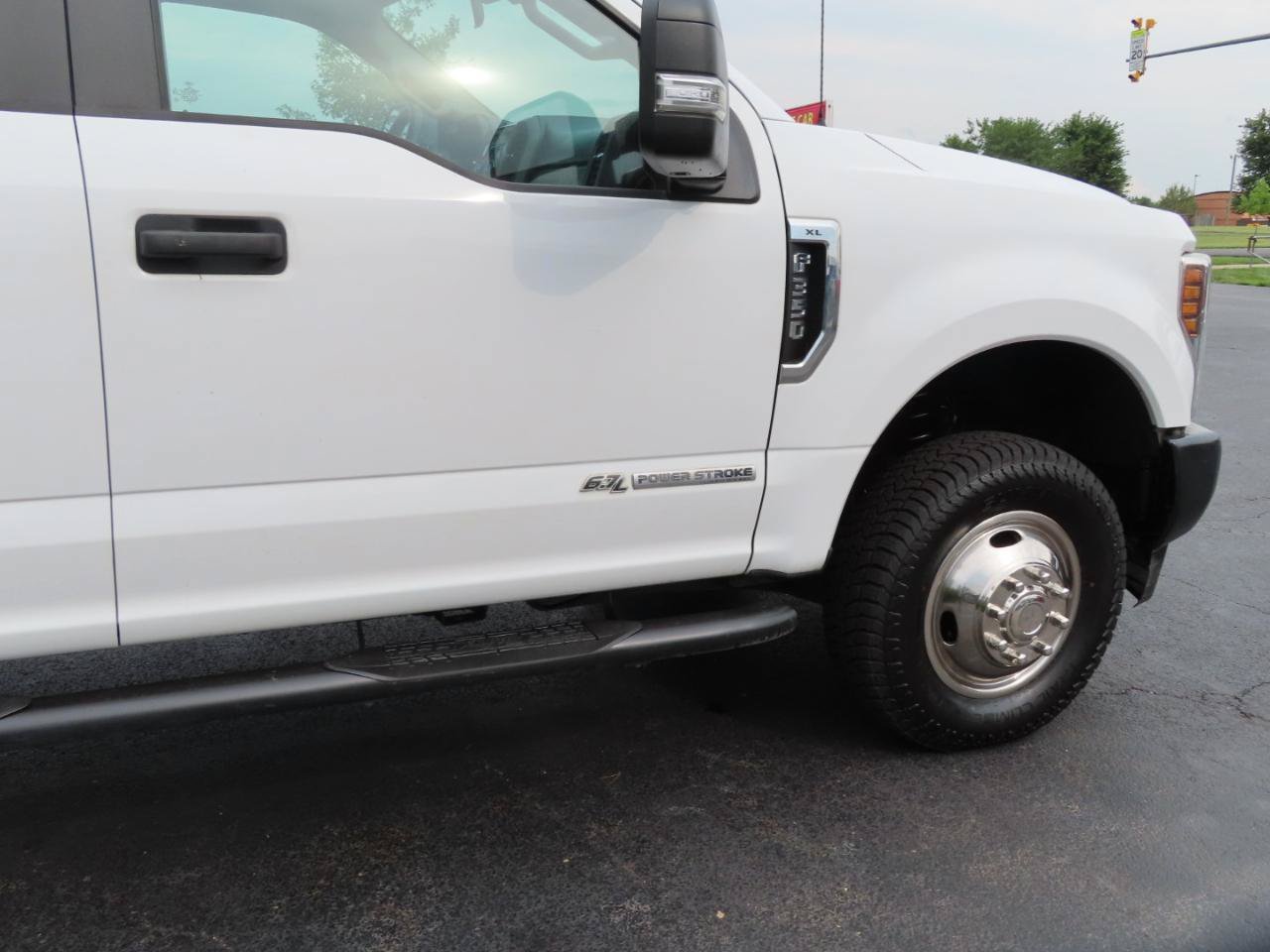 Used 2019 Ford F350 XL w/ Power Equipment Group AWD/4WD image 21