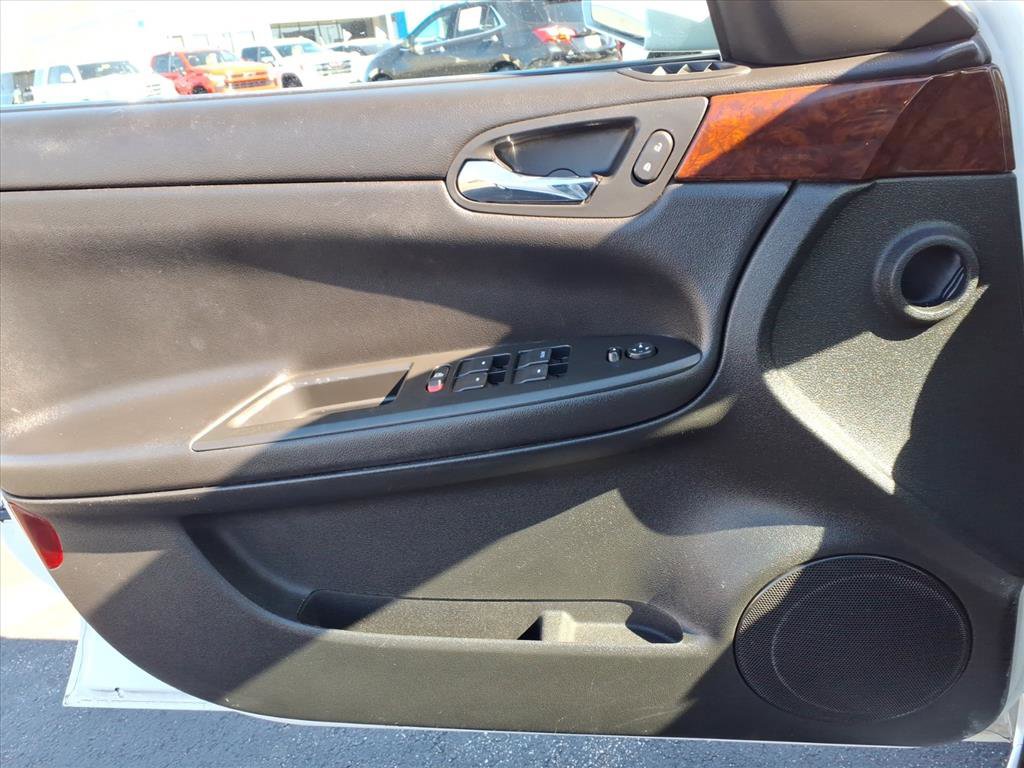 Used 2012 Chevrolet Impala LT w/ LT Sunroof Package image 20