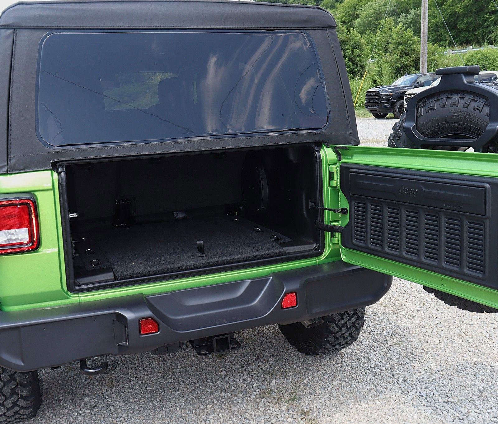 New 2025 Jeep Wrangler Unlimited Sport image 9