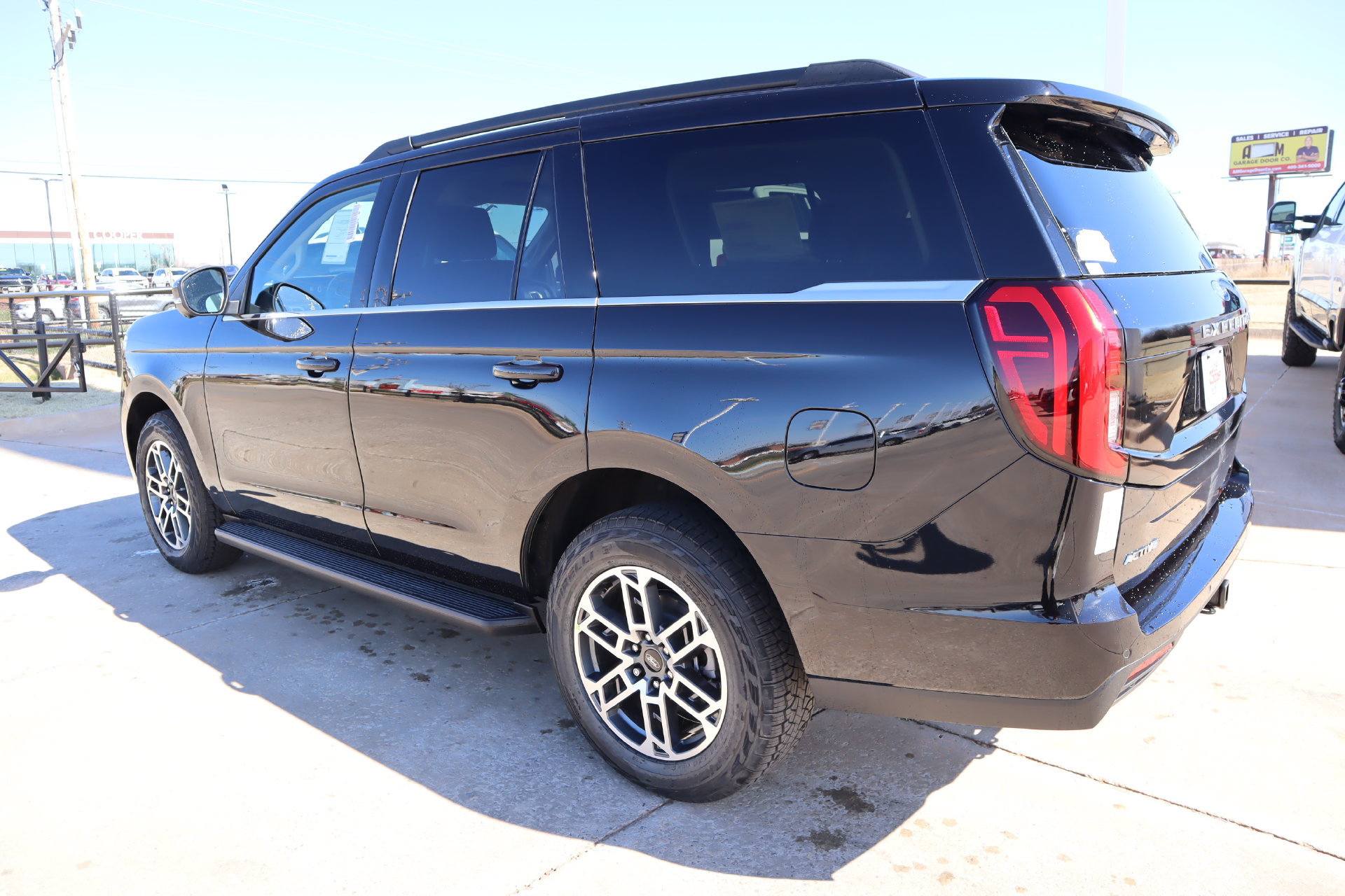 New 2026 Ford Expedition Active AWD/4WD image 26