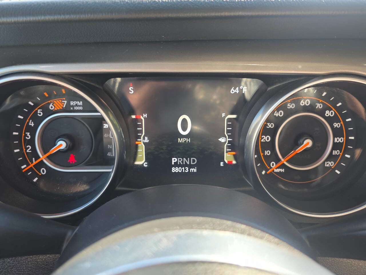 Used 2020 Jeep Wrangler Unlimited Sahara image 13