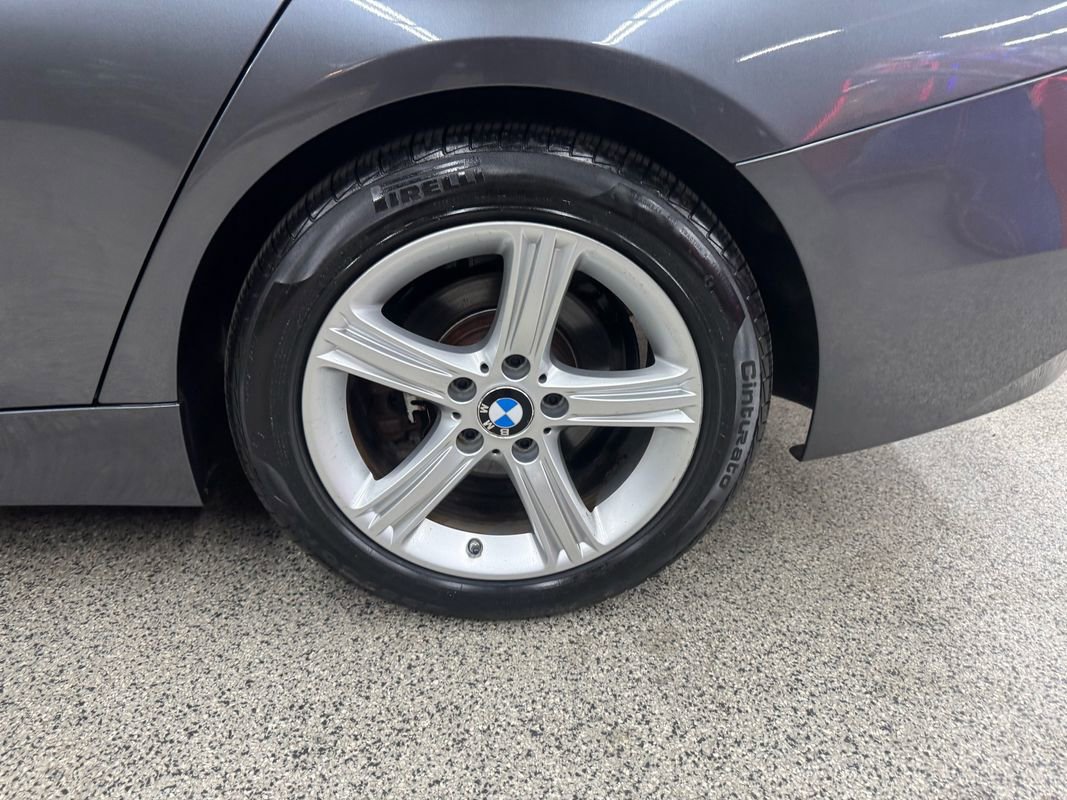 Used 2014 BMW 328i xDrive Wagon AWD/4WD image 37