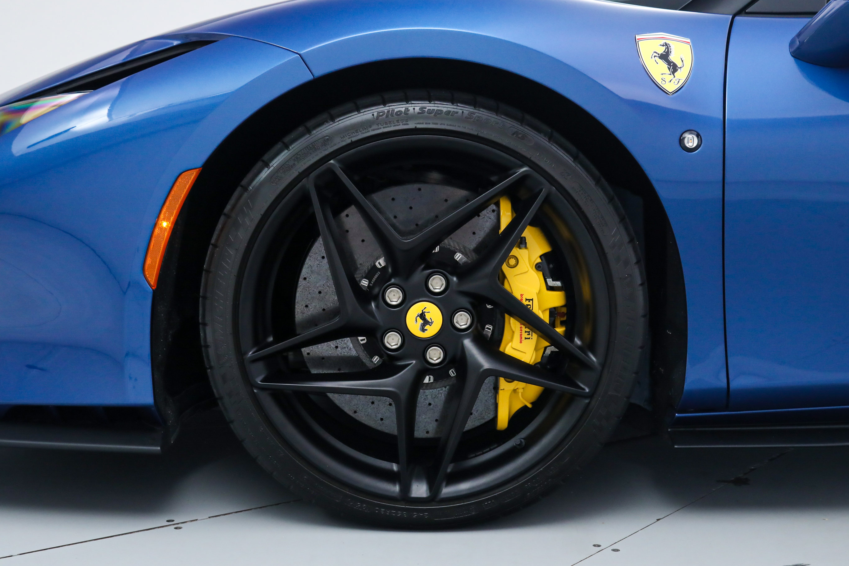 Certified 2023 Ferrari F8 Tributo RWD image 40